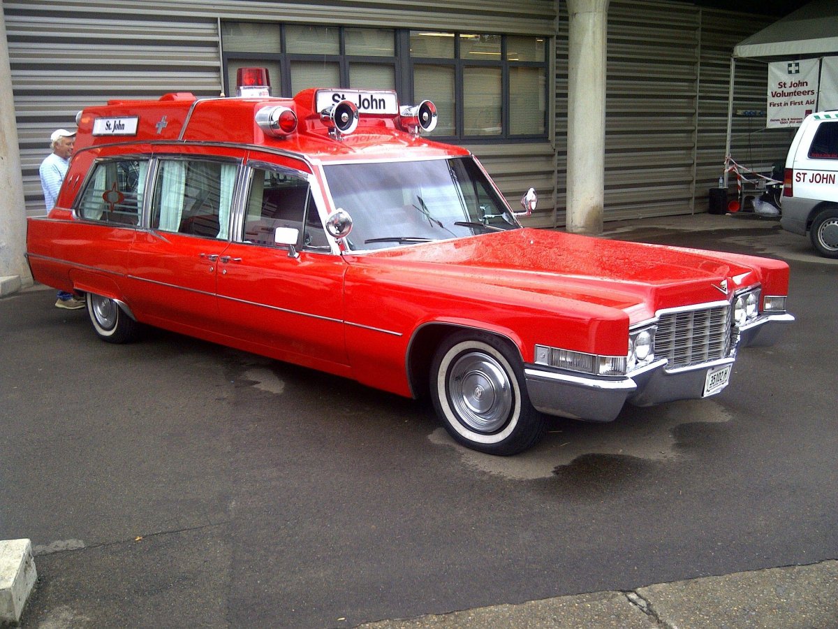 Cadillac 1957 Ambulance