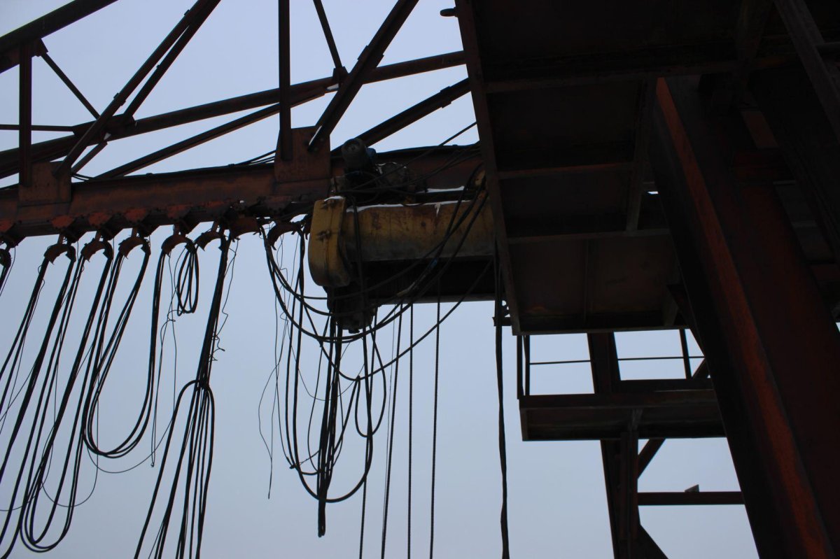 Кабельный подвес для козлового крана