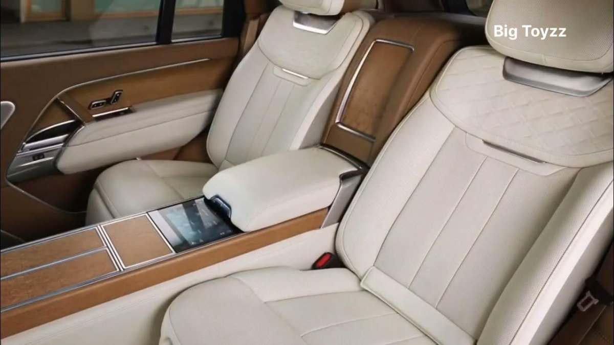 Рендж Ровер 2022 салон