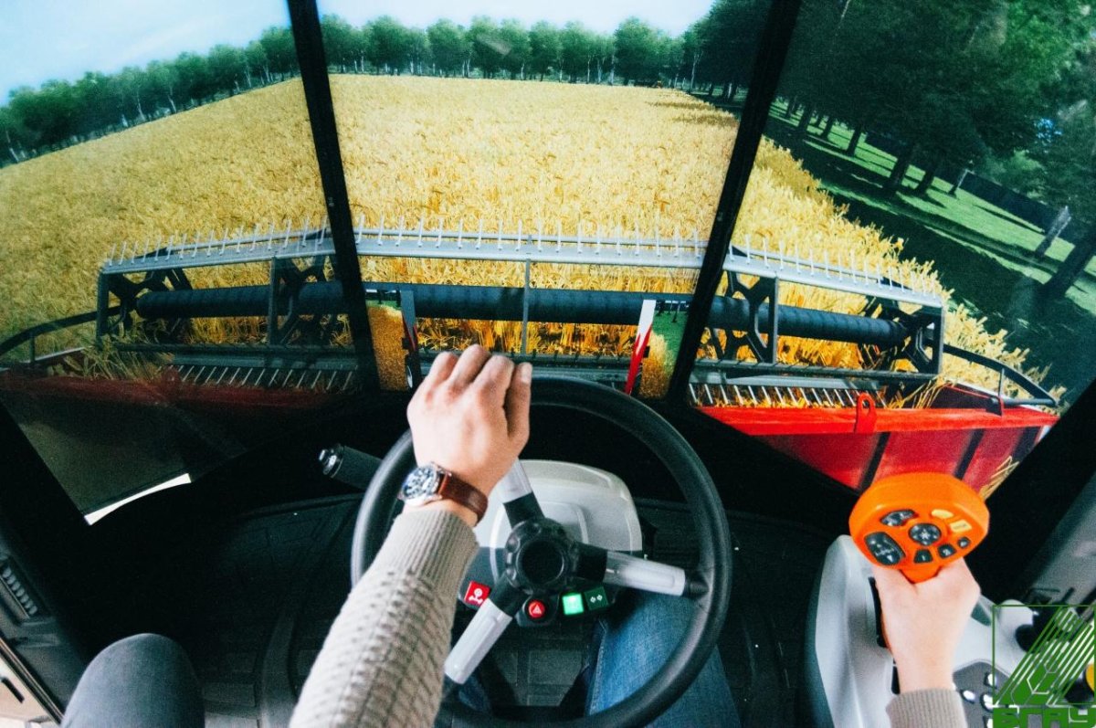 Кабина комбайна Акрос