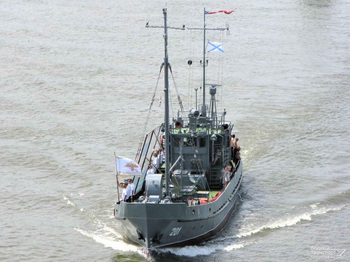 Рейдовый тральщик проекта 10750