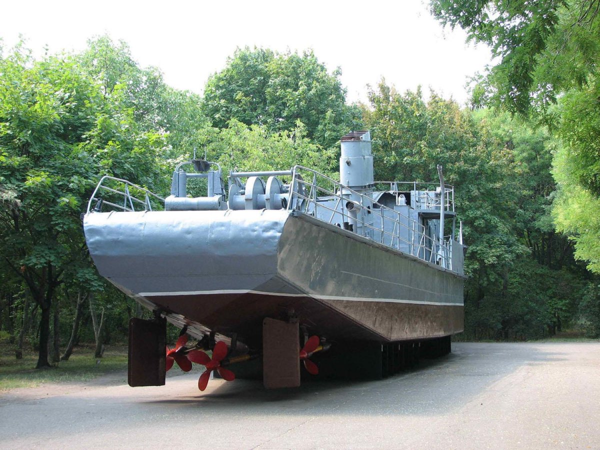 Рейдовый тральщик "пр.255" .