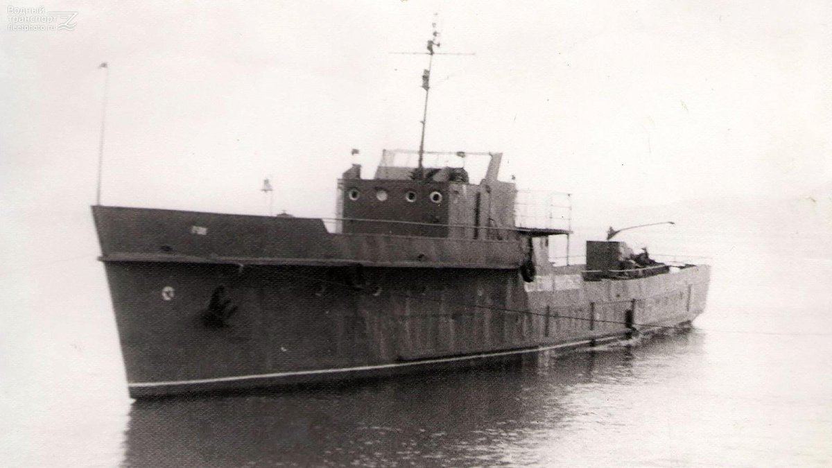 Учебное судно Евгений Никонов