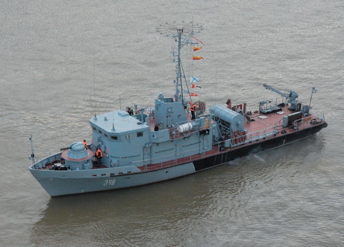 Рейдовый тральщик 10750