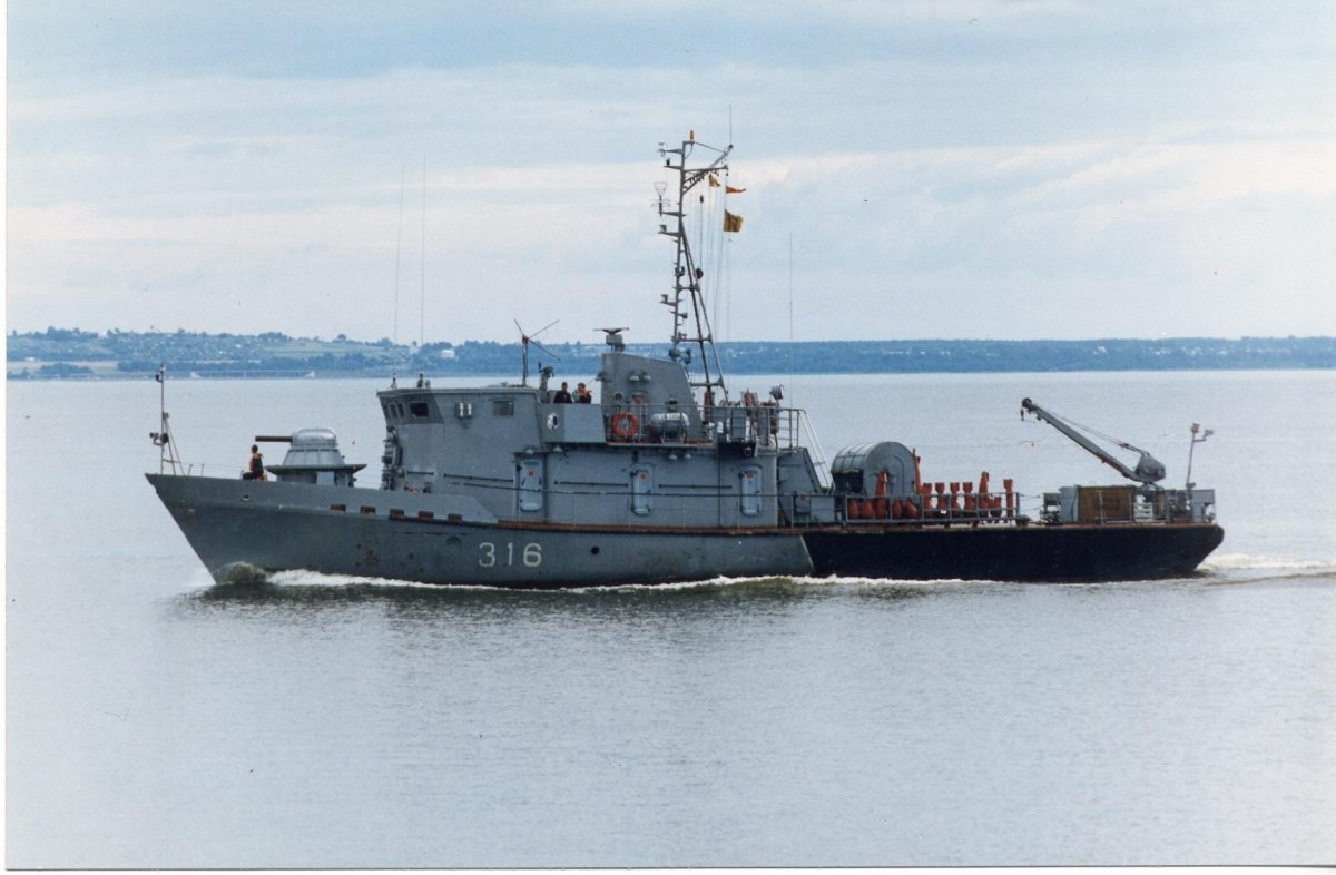 Рейдовый тральщик РТ 57