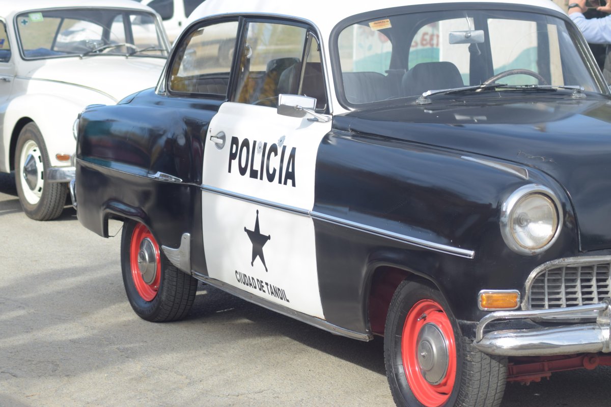 Москвич 402 и Opel Olympia Rekord