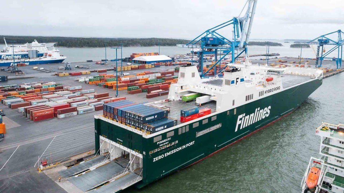 РО-РО судно