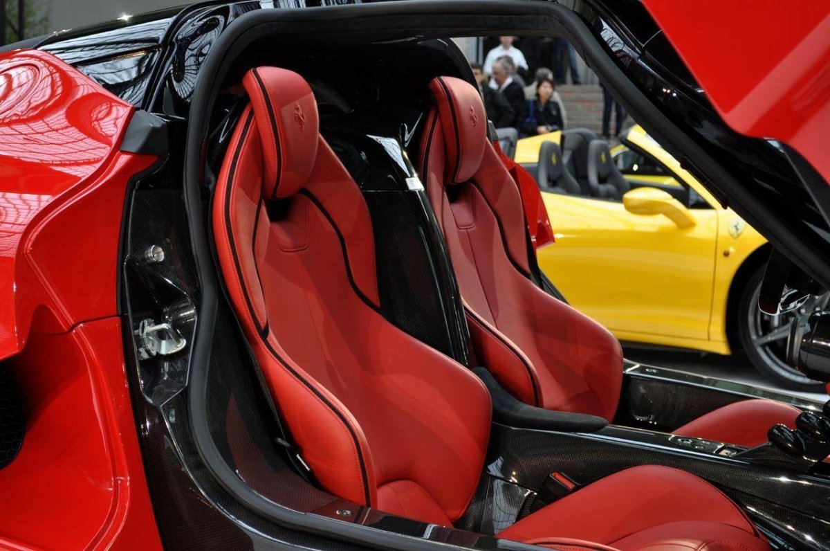 Ferrari LAFERRARI Interior