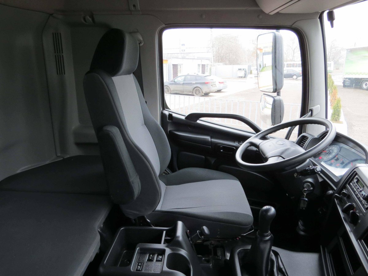 Кабина Isuzu 5 тонник