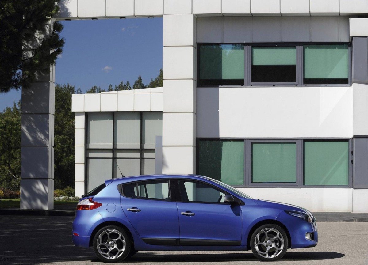 Рено Меган 2011