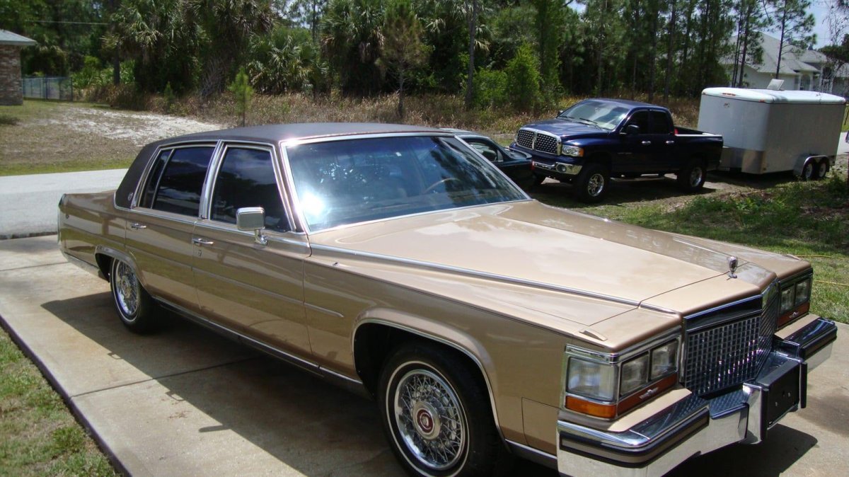 Cadillac Fleetwood 1987