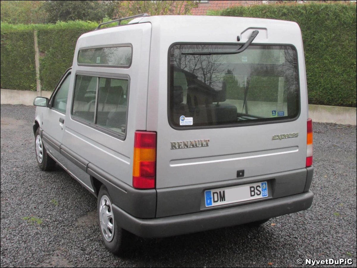 Рено Рапид 1989