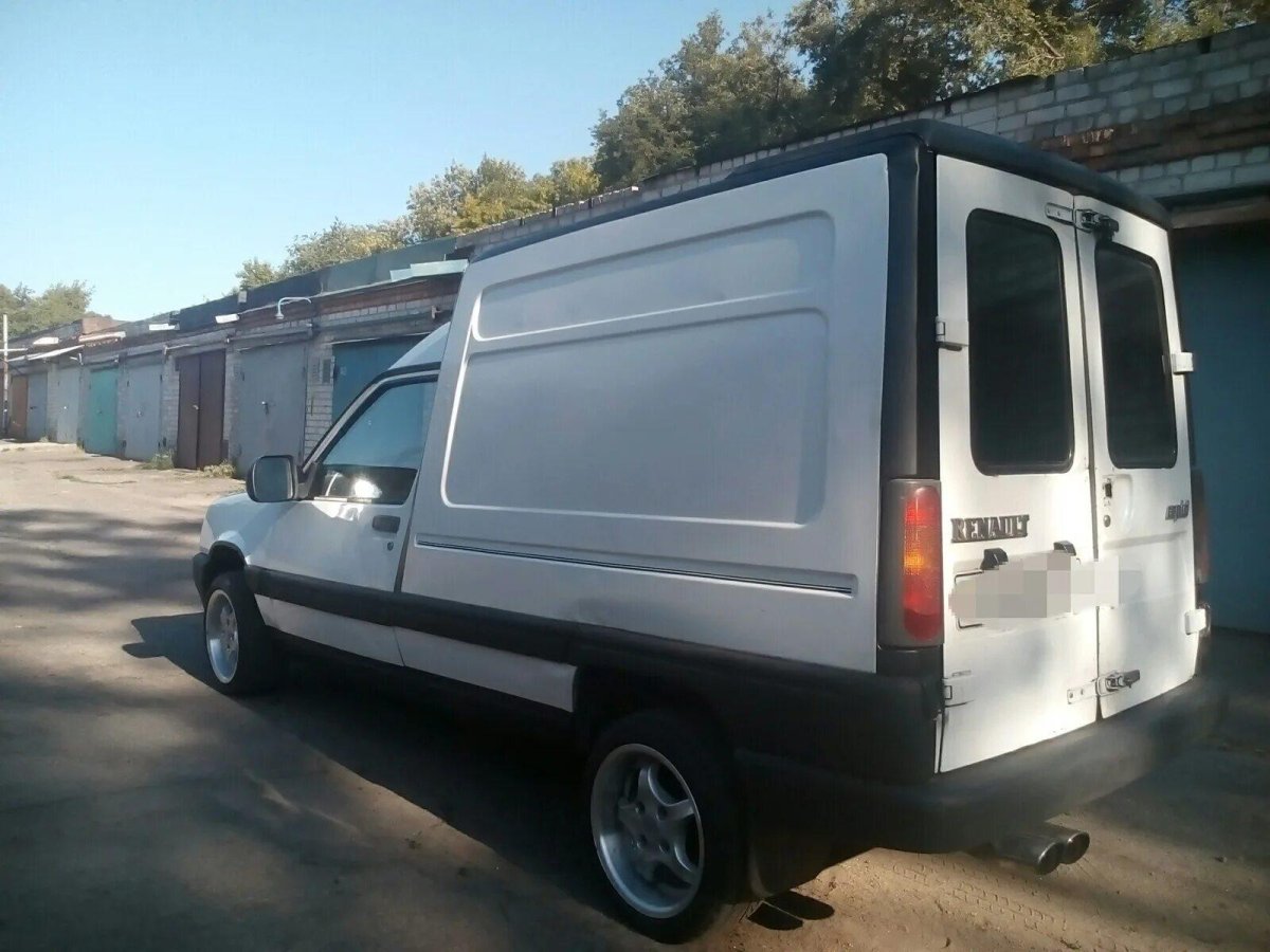 Рено Рапид 1992 габариты