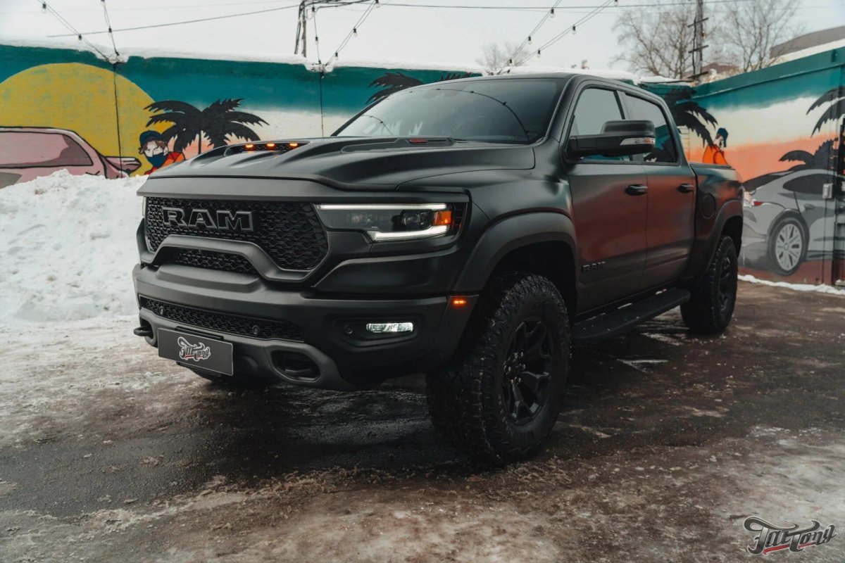 Ram 1500 TRX матовый