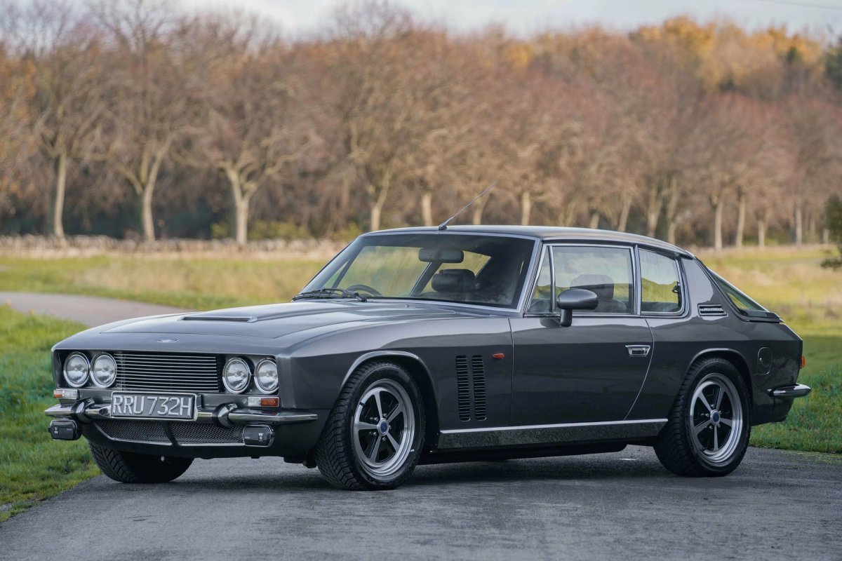 Автомобиль Jensen FF