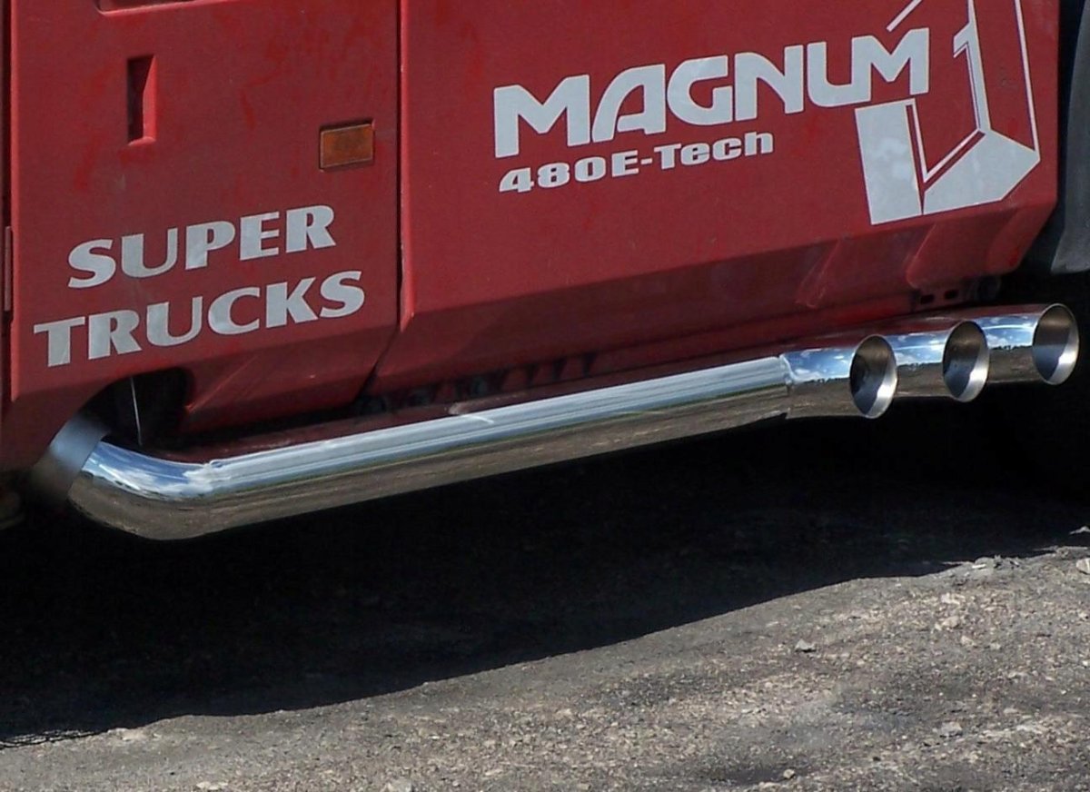 Люстра на Рено Магнум на крышу