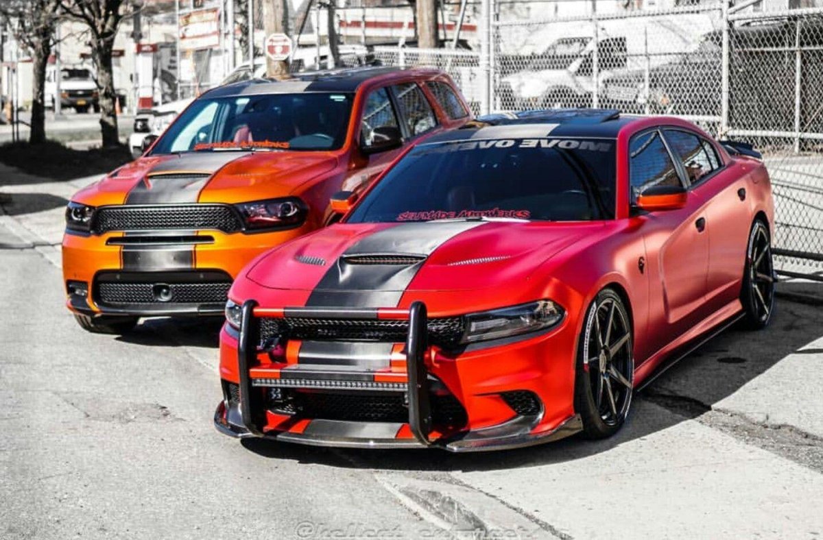 Dodge Charger Hellcat