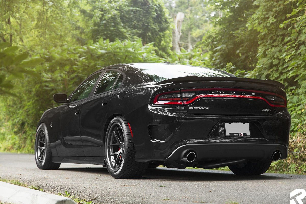 Dodge Charger srt Hellcat 2015