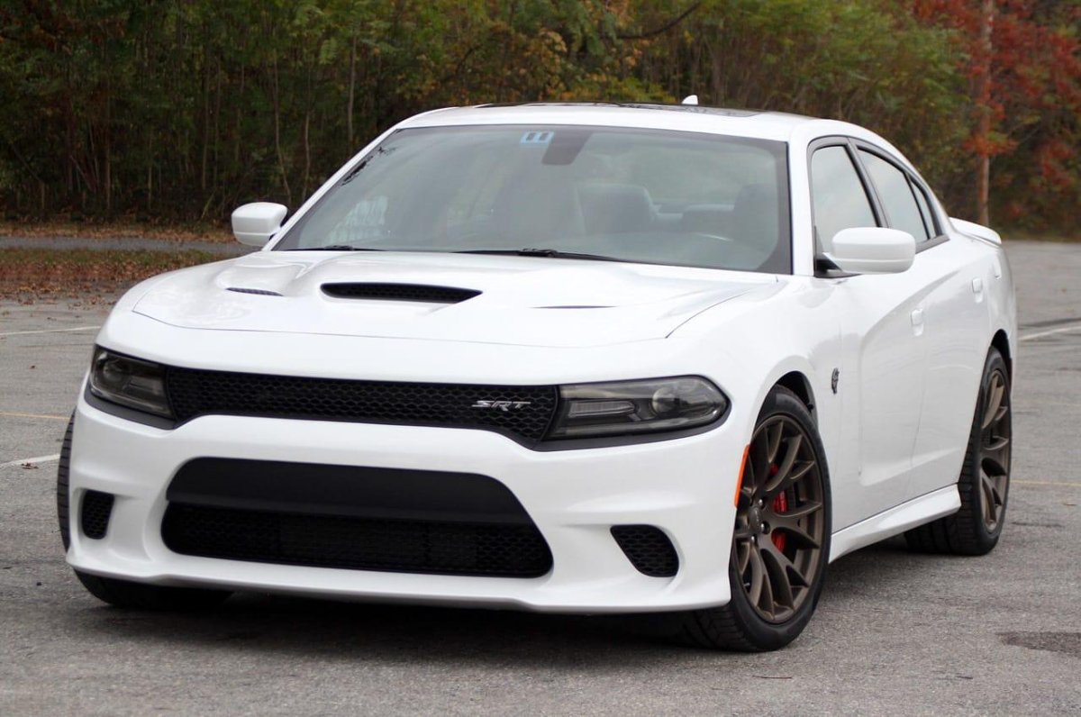 Dodge Charger srt Hellcat 2015