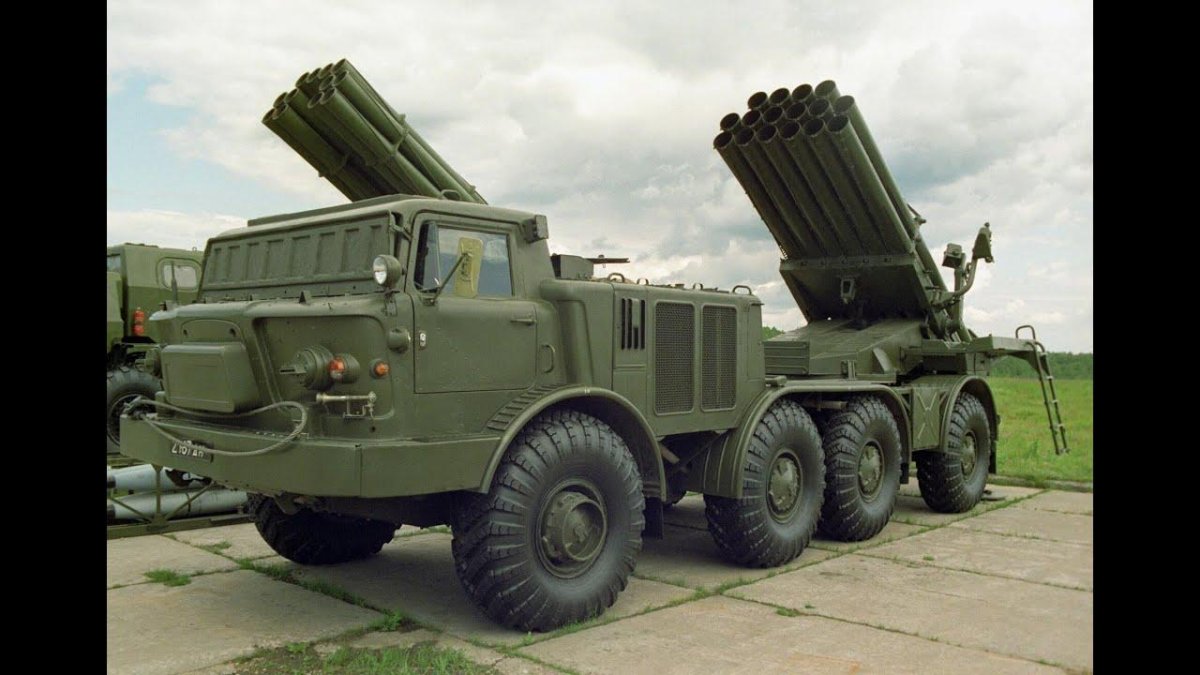 РСЗО 9к58 «смерч»