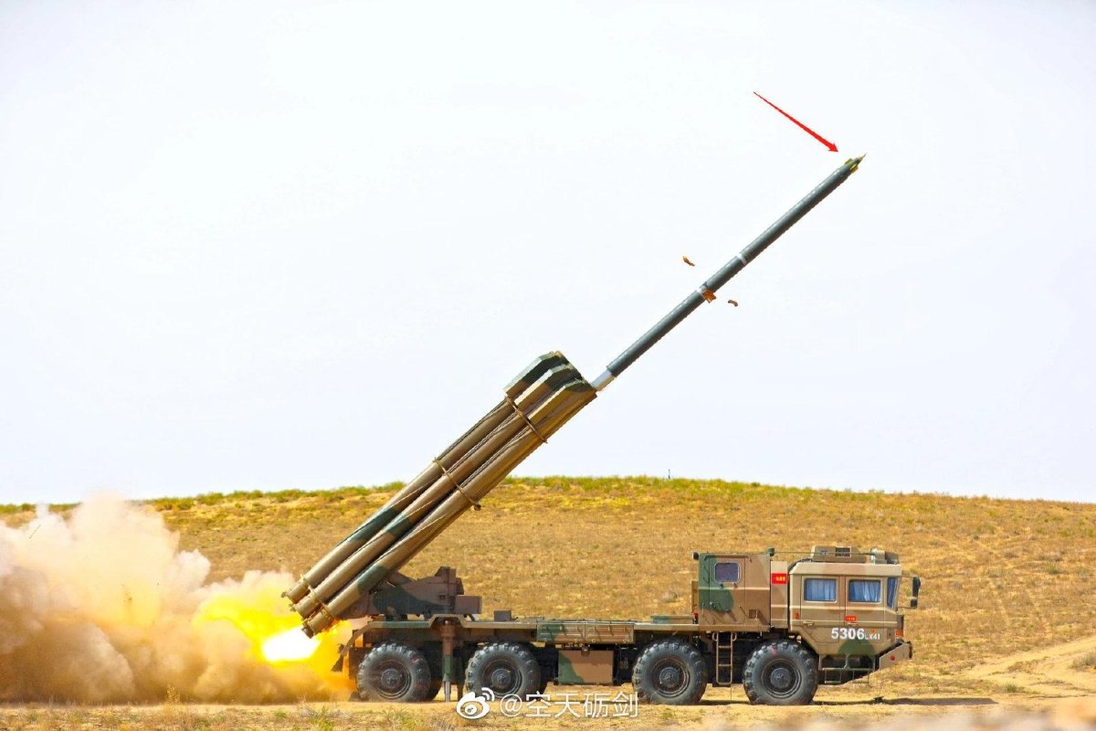 Торнадо РСЗО 300мм