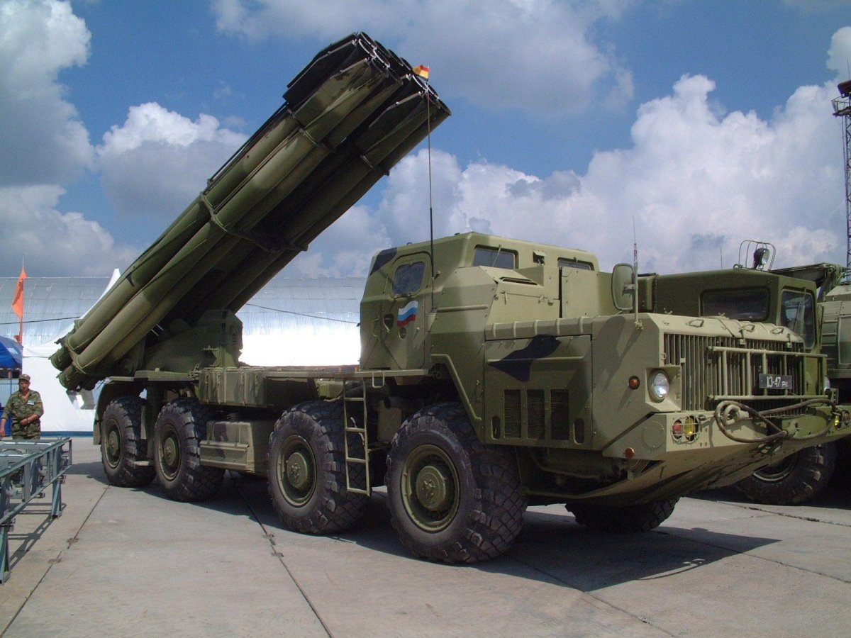 РСЗО БМ-30 «смерч»
