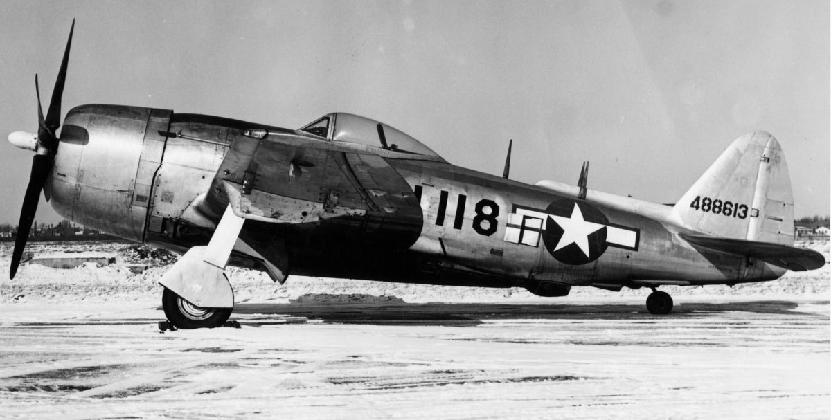 Тандерболт самолет р-47