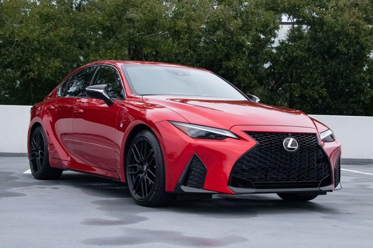 Lexus is 250 2022