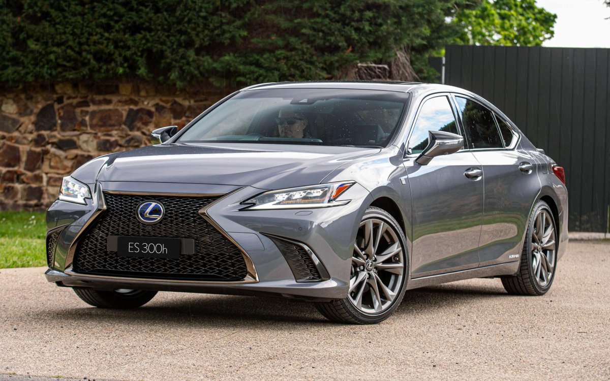 Lexus es 300h f Sport