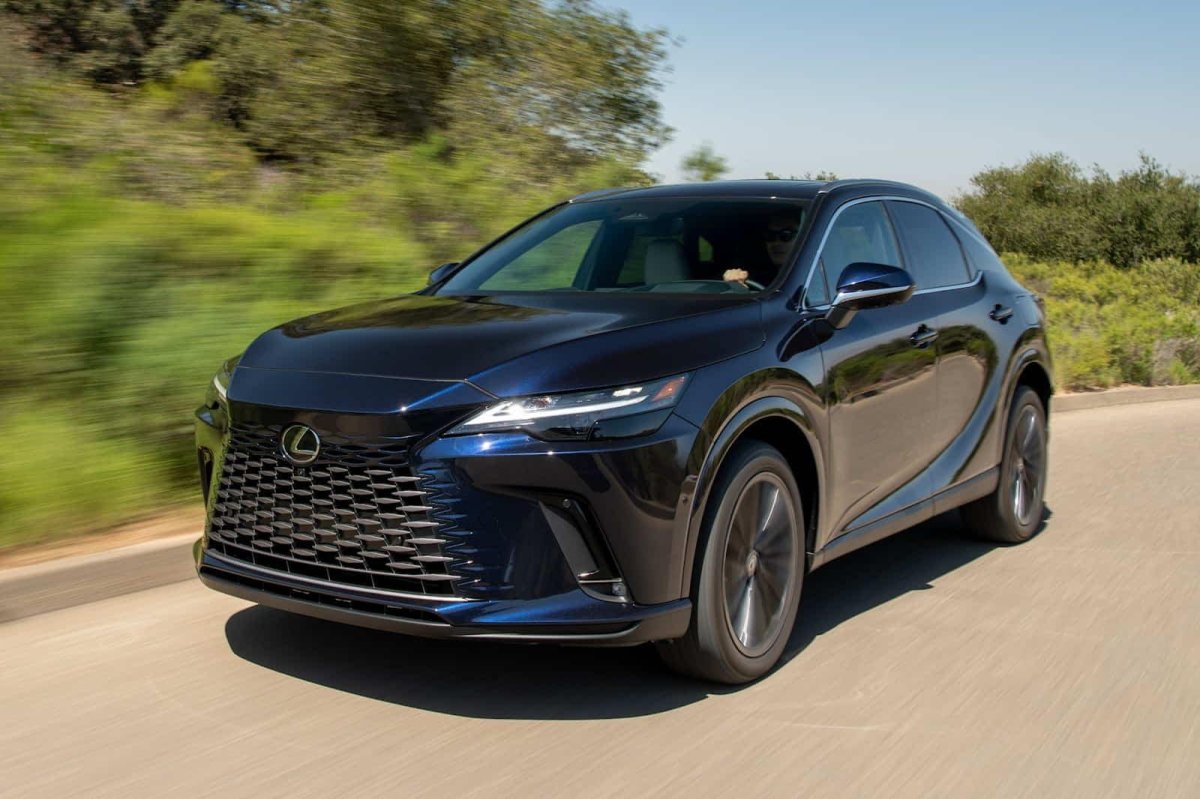 Lexus RX 2023
