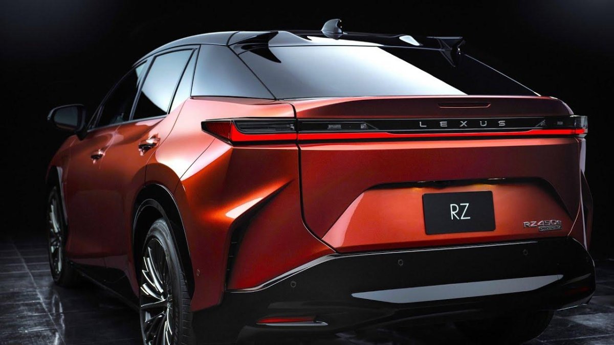 Lexus RZ 450e 2023
