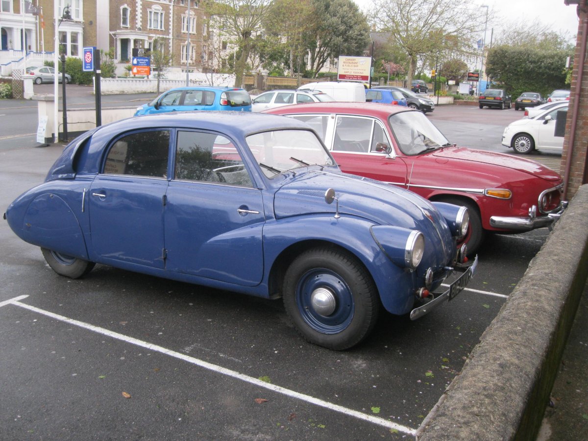 Tatra 603