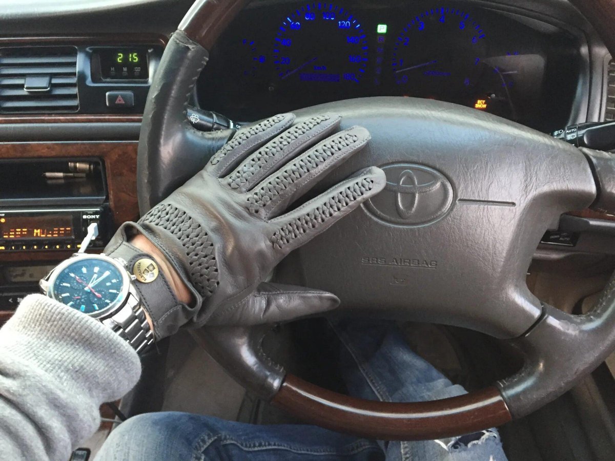 Водительские перчатки Mugen