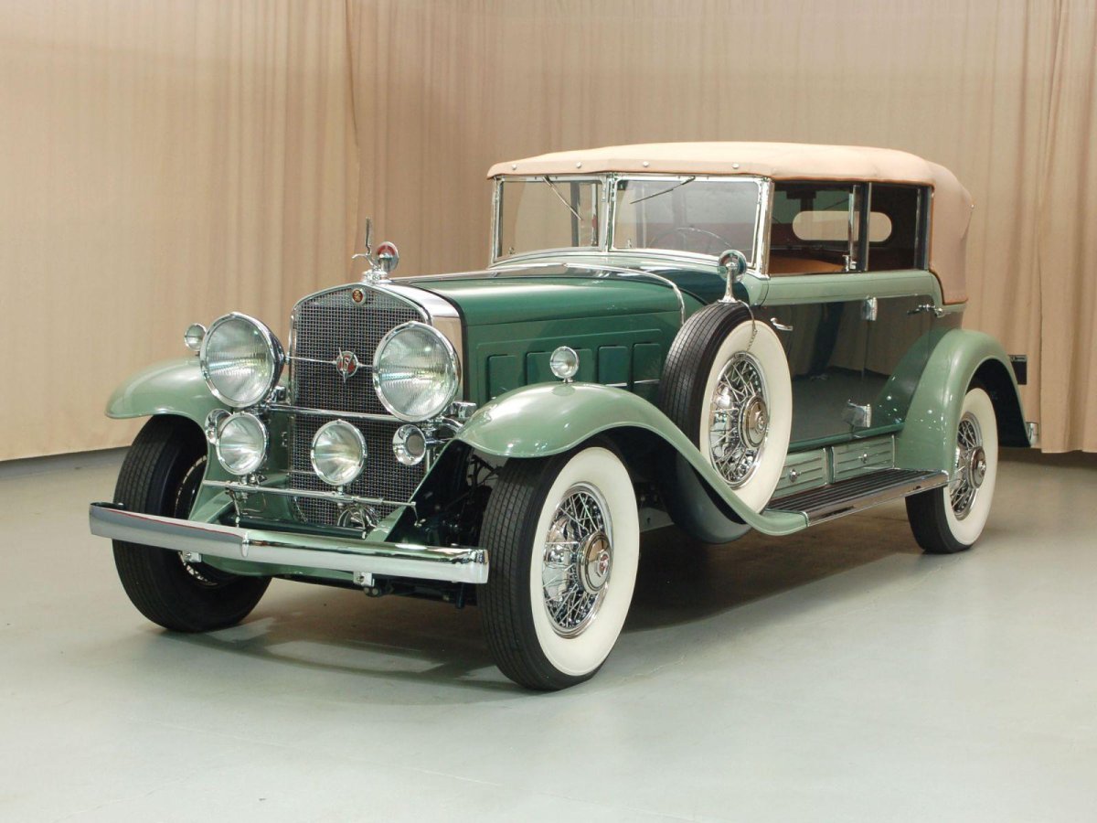 Cadillac v16 1930