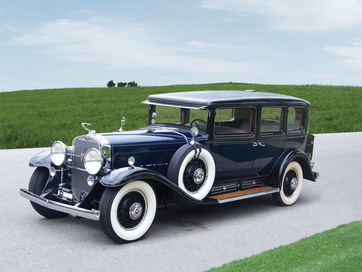 Cadillac v16 1930