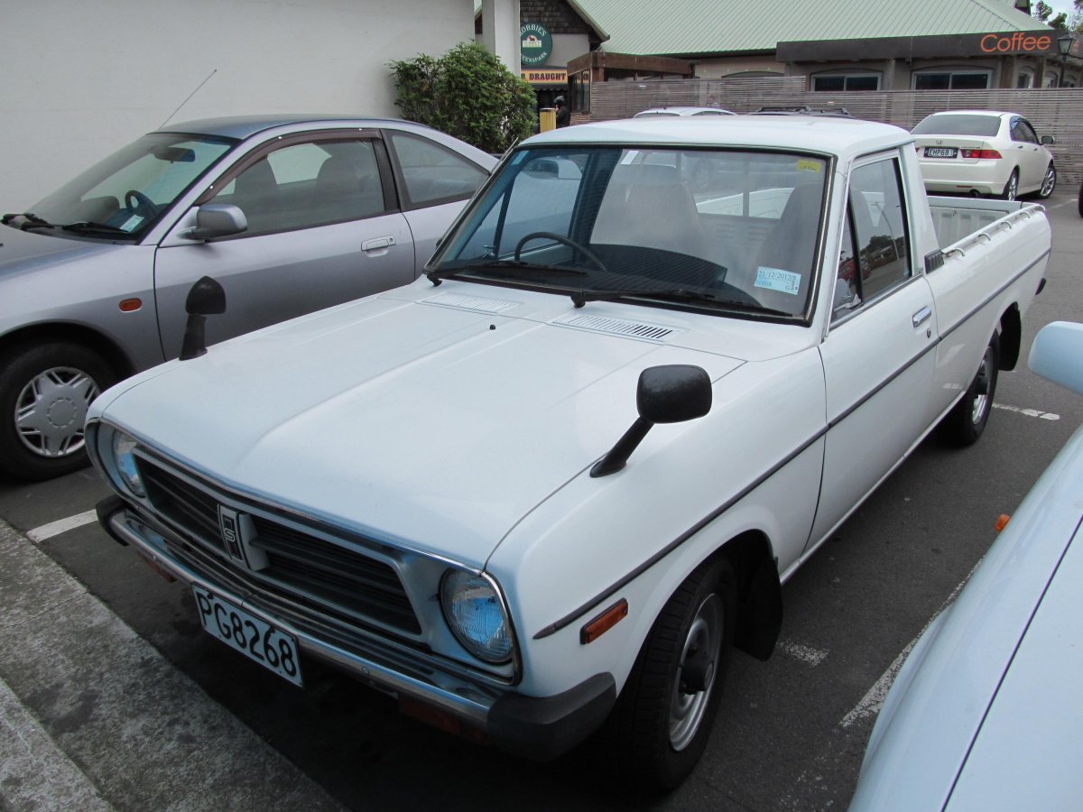Nissan Sunny 1985