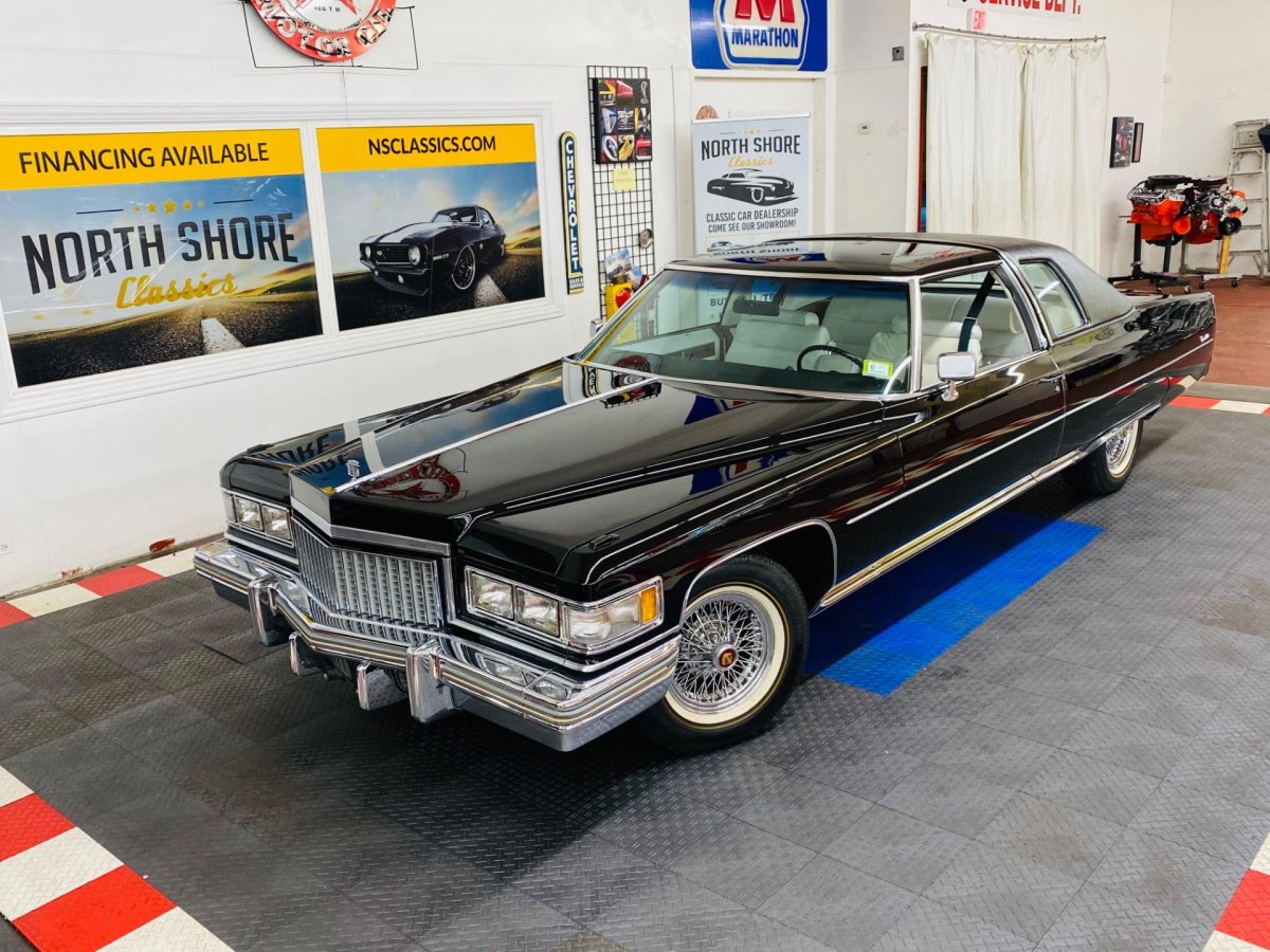 Кадиллак купе Девиль 1975