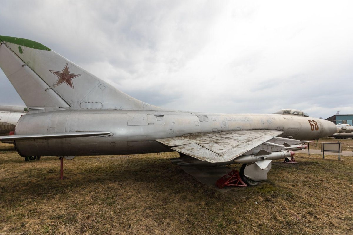 Самолет Су 9 перехватчик