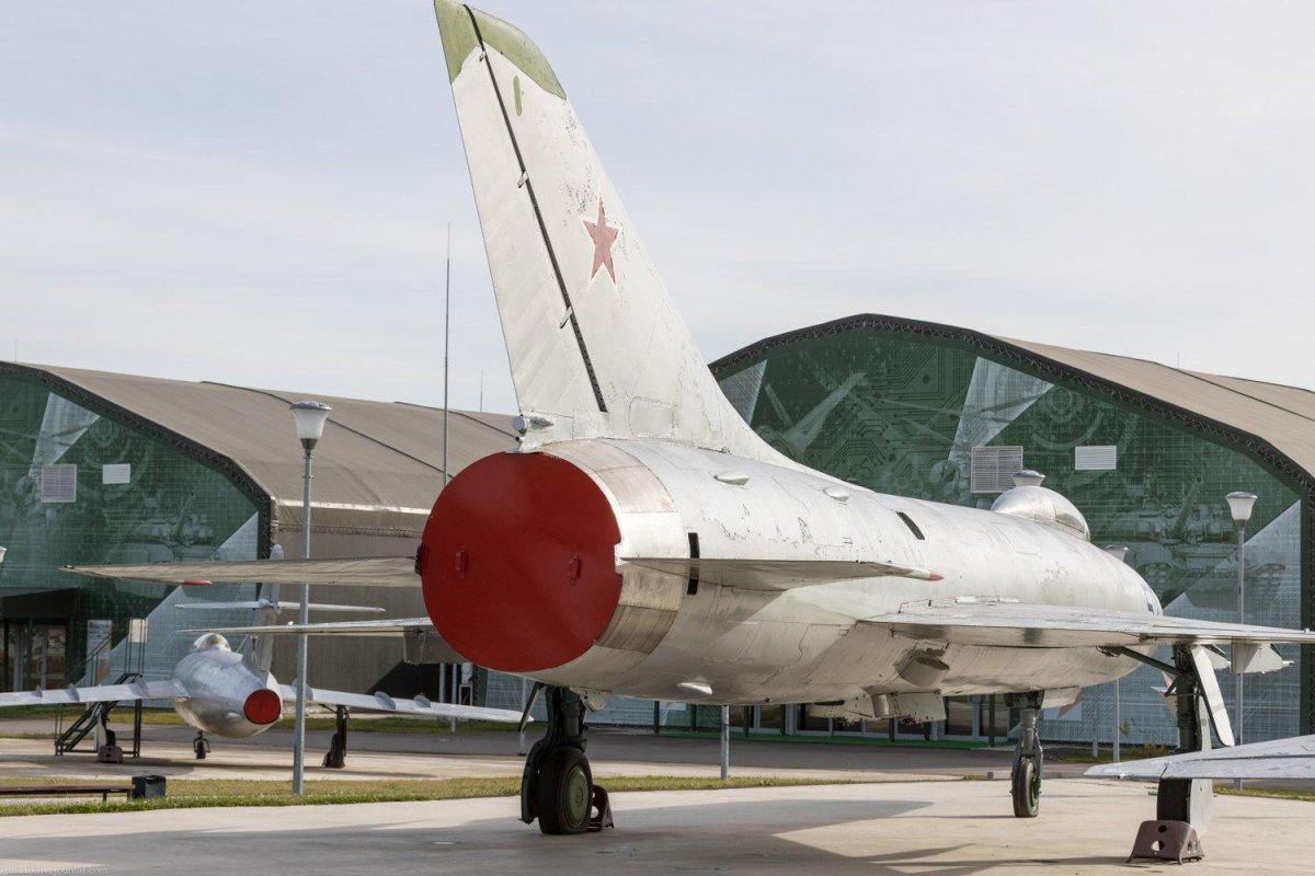 Су-9 истребитель