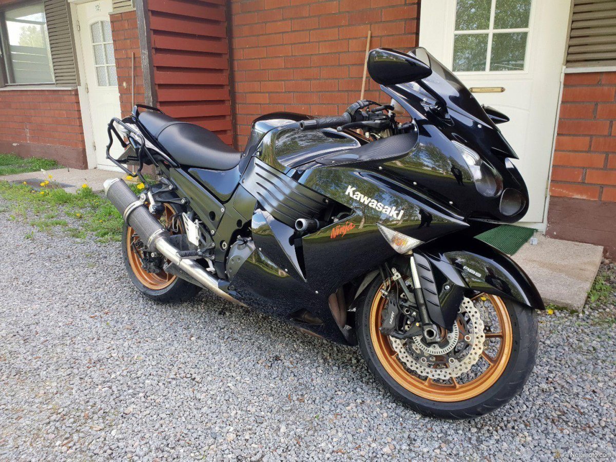 Кавасаки ниндзя ZZR 400