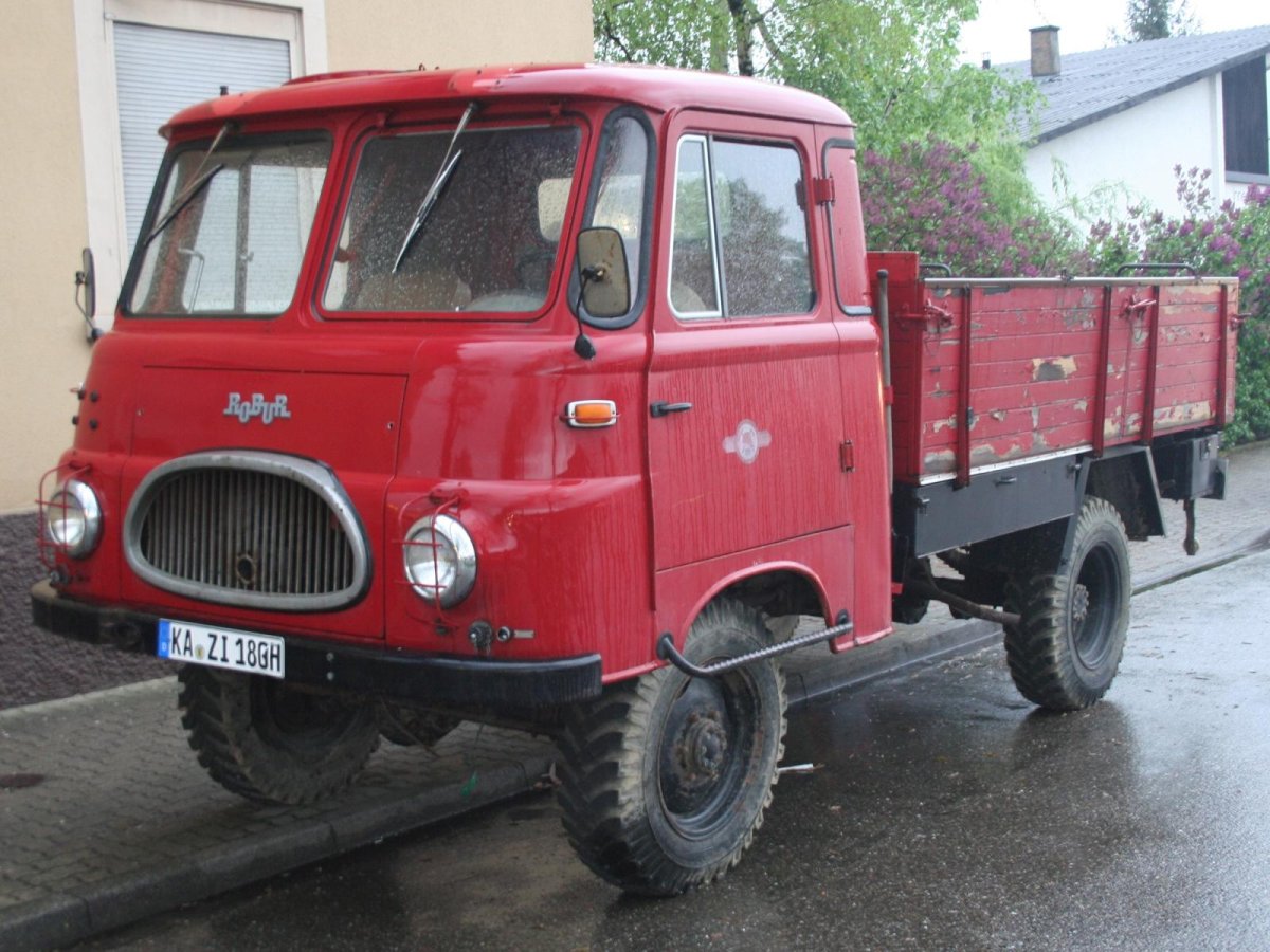 Грузовики Robur