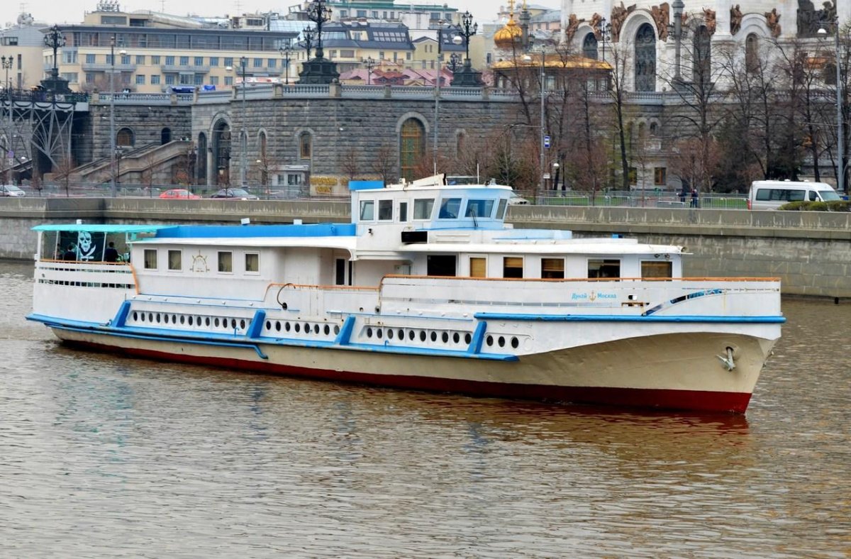 Теплоход Дунай Москва
