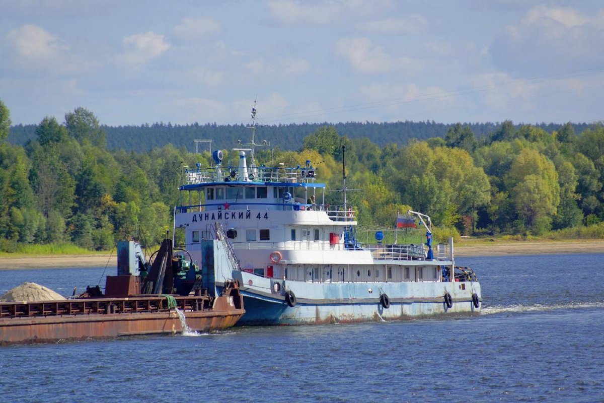 Дунайский 44 теплоход