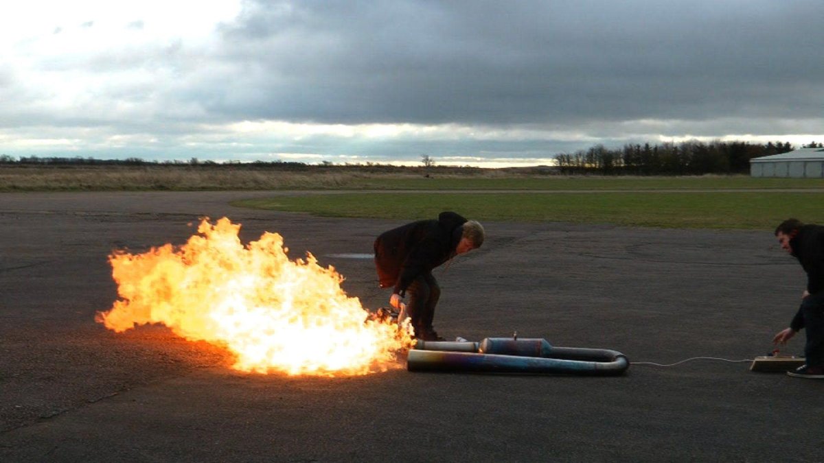 Ролики с реактивным двигателем