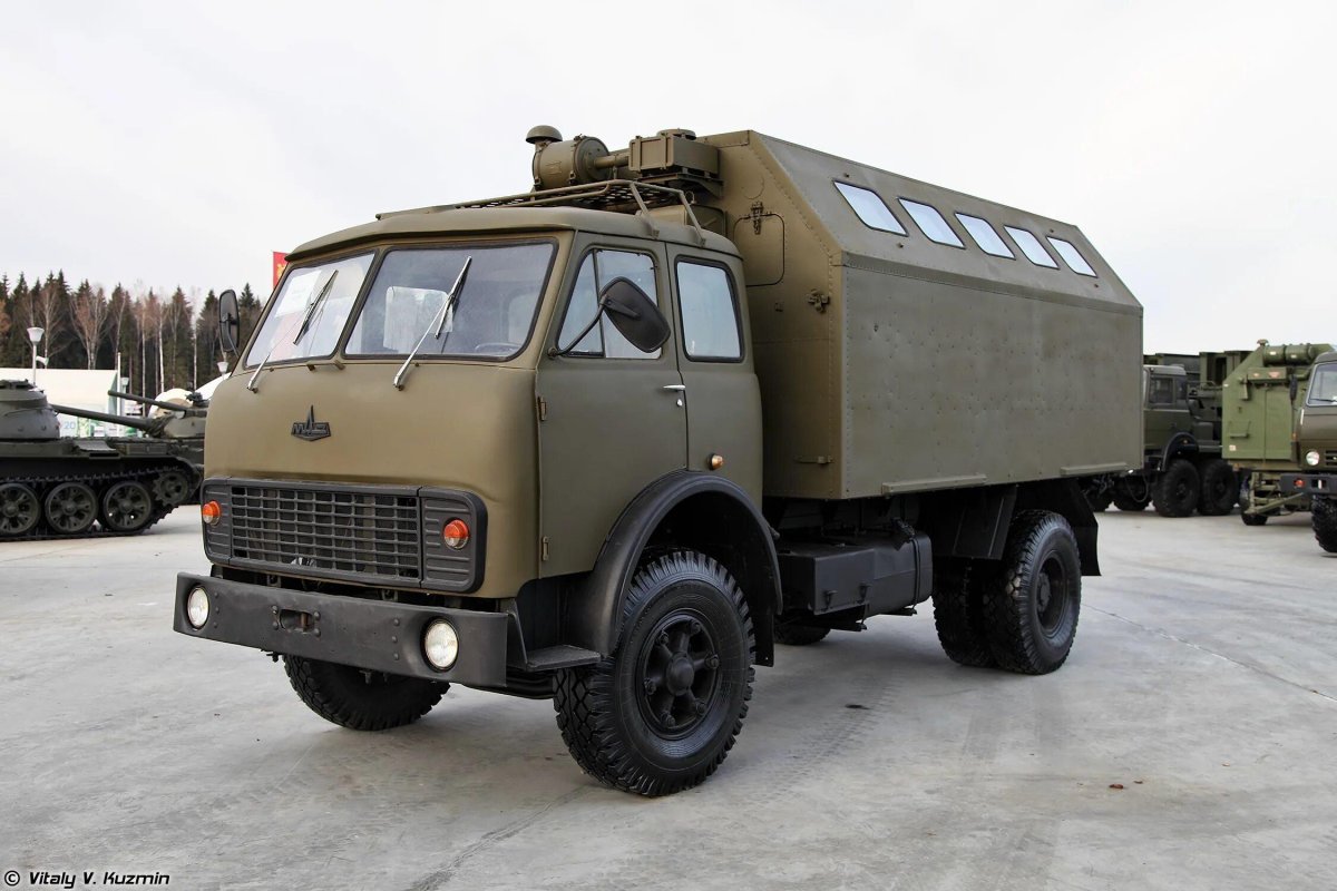 МАЗ 500 армейский