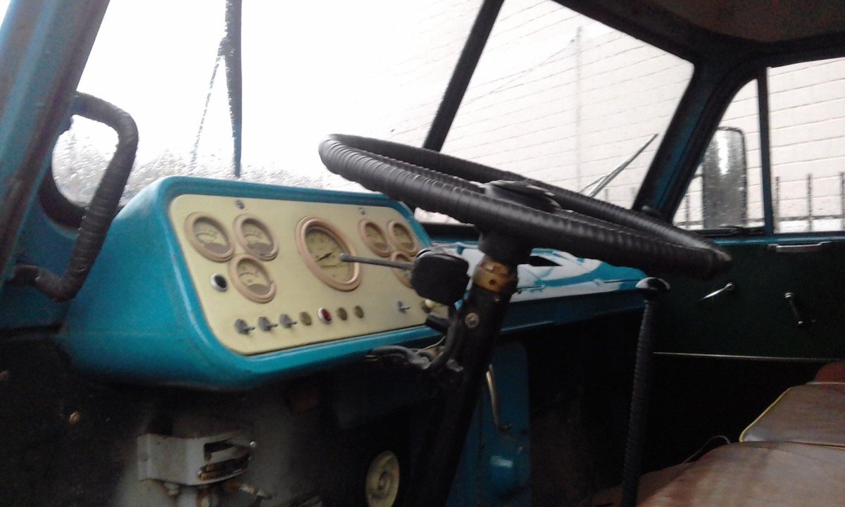 МАЗ 500 кабина внутри