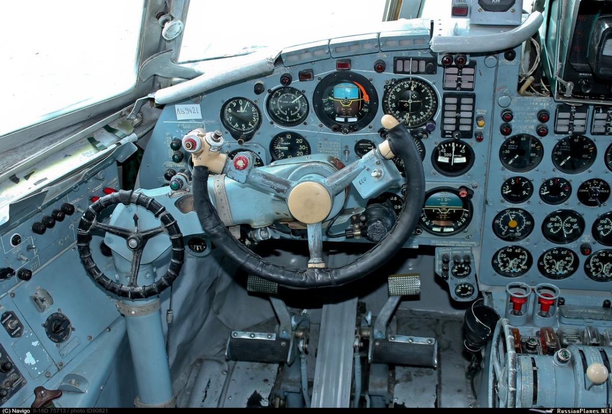 Ил-62 кабина внутри