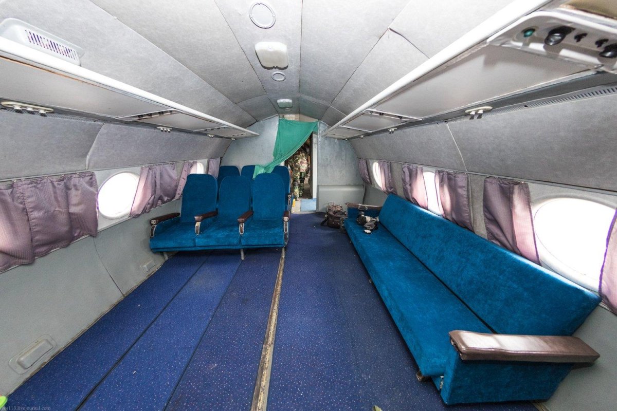 Ил-18 салон