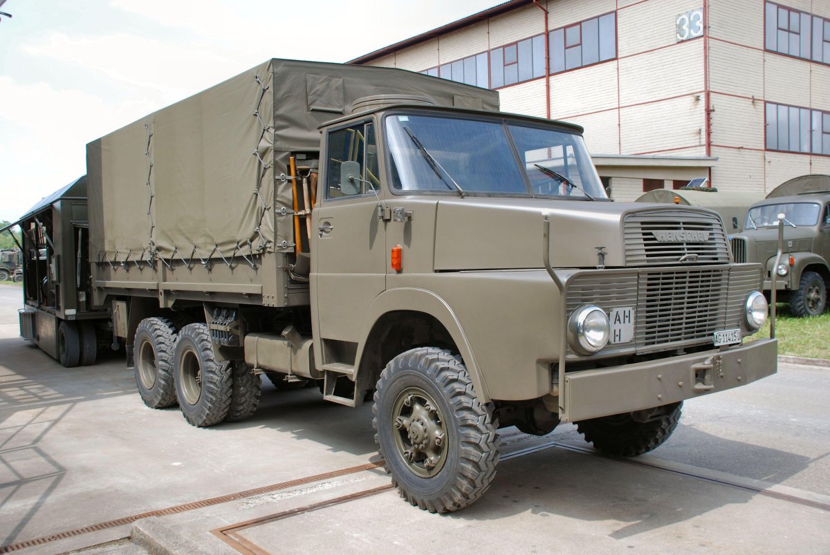 Грузовики Хеншель