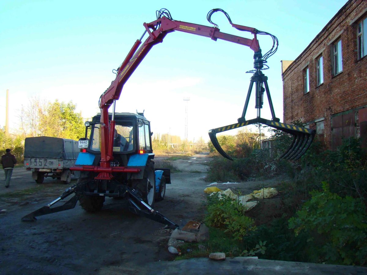 МТЗ 82.1 грейфер